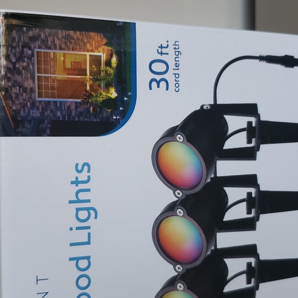 SMART OUTDOOR FLOOD LIGHTS - Picture 4 of 10